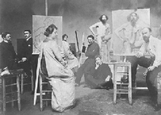 Atelier de La Gandara avec ses étudiants - 1913 (La Gandara's studio). De gauche à droite (From left to right): Manuel de La Gandara, Gabriel Yturri, Marie Swanzy, les frères Villon, Jacques Bon